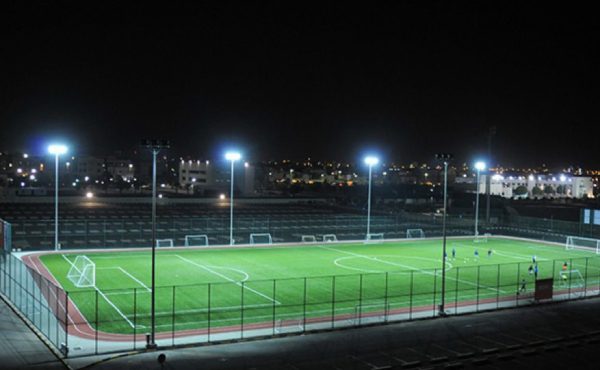 den-pha-led-san-bong