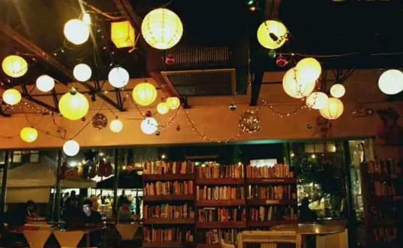 den-trang-tri-quan-cafe-san-vuon-chieu-sang-han-viet